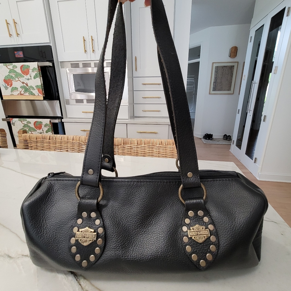 Harley Davidson Barrel Shoulder Bag in Black